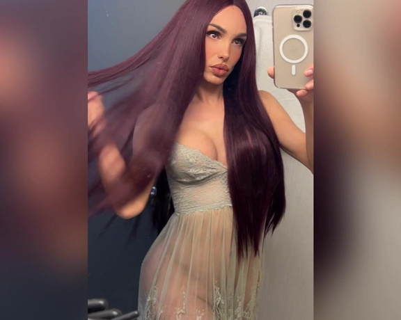 Miranda Lombardo aka mirandalombardo - 04-14-2022 OnlyFans Video - Que color les gusta amores