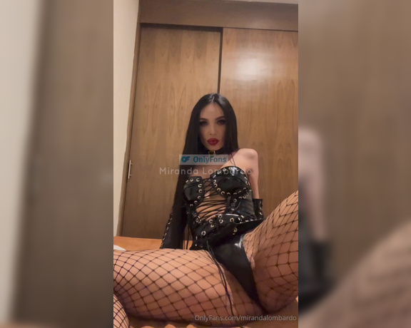 Miranda Lombardo aka mirandalombardo - 10-08-2024 OnlyFans Video - Nos portamos mal