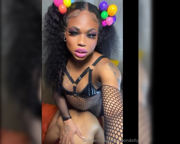 Akasha La Negra aka mz_dondolly - 09-05-2024 OnlyFans Video - The girls favorite tops are always my bottoms