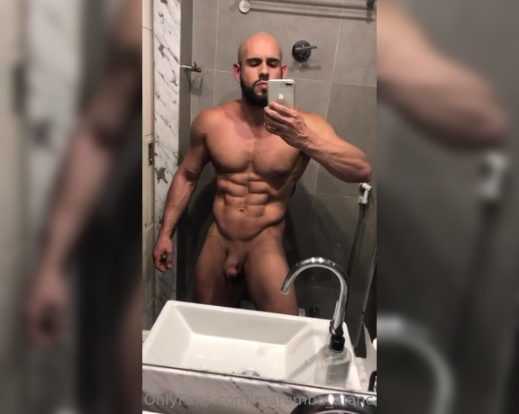 Lucas Alencar aka maromba_alencar - 08-07-2023 OnlyFans Video - Checking my body and shape