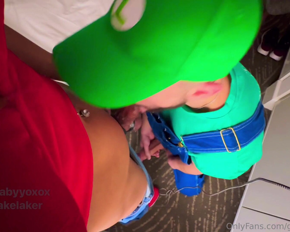 Gimena Caldera aka gemgunnpremium - 02-04-2024 OnlyFans Video - Fun after our trip in universal, want to see how Mario and Luigi play thejakelaker