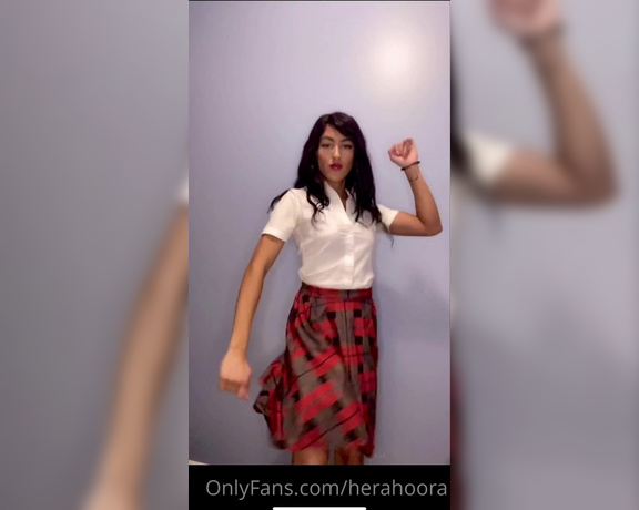 Gimena Caldera aka gemgunnpremium - 07-28-2020 OnlyFans Video - Who doesnt like a sassy school girl outfit