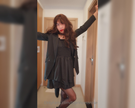 Princess Rosé aka tsprincessrose - 01-06-2023 OnlyFans Video - I dressed like this outside