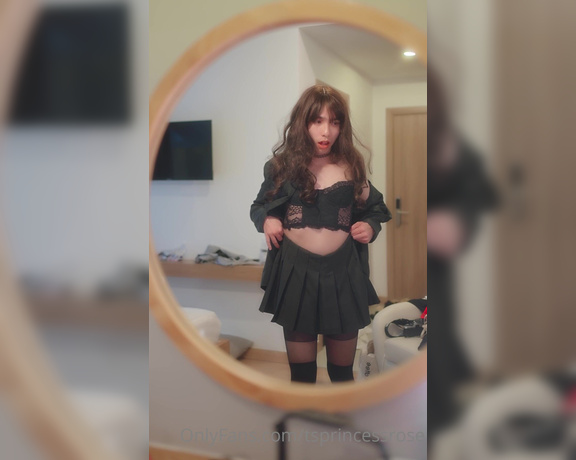 Princess Rosé aka tsprincessrose - 03-28-2023 OnlyFans Video - My outfit when we hang out