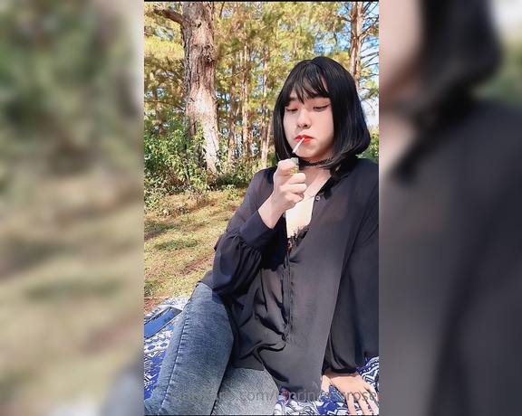 Princess Rosé aka tsprincessrose - 04-27-2023 OnlyFans Video - Sorry, just enjoying the cigarette for now