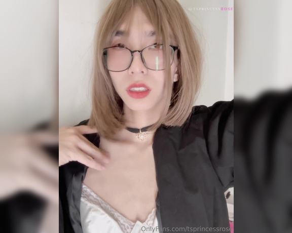 Princess Rosé aka tsprincessrose - 09-08-2024 OnlyFans Video - upskirt surprise