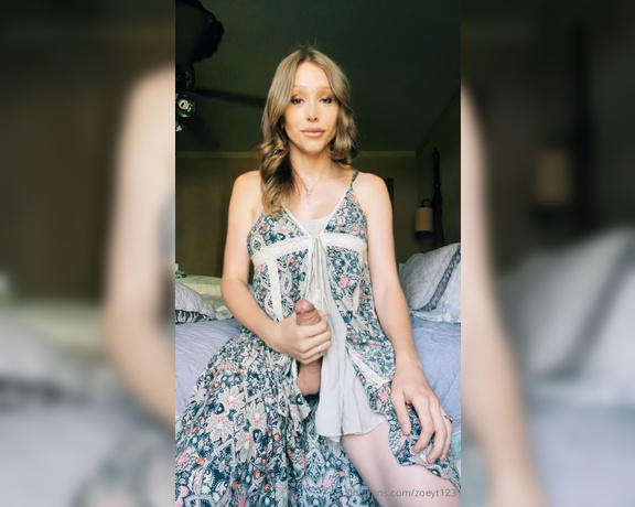 Zoey Taylor aka zoeyt123 - 06-08-2024 OnlyFans Video - Daddy should let you cum here and sit on my lap while hes camming  then