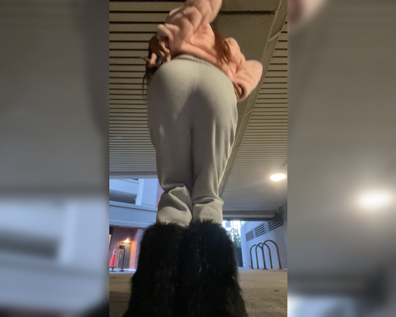 Thepeachydoll aka petitepeachbby - 12-10-2023 OnlyFans Video - I had went outside for a smoke want a hit