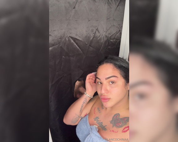 BlancoChinaa aka whitechinnaak OnlyFans Video - 09-05-2024 - Had to give him the hand job with these long nails