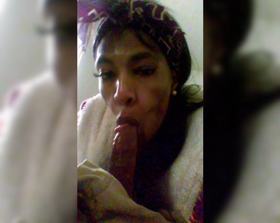 Moetbabee aka moetbabee - 07-03-2018 OnlyFans Video - Sucking on my first baby daddy