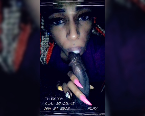 Moetbabee aka moetbabee - 01-25-2019 OnlyFans Video - The weedman came by EARLY MORNING and nutted in my mouth