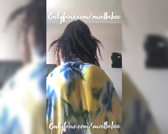 Moetbabee aka moetbabee - 08-09-2020 OnlyFans Video - I LOVE MY DRESSES