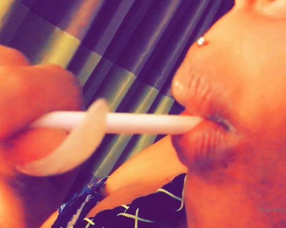 Moetbabee aka moetbabee - 10-21-2019 OnlyFans Video - Can I eat you up like this