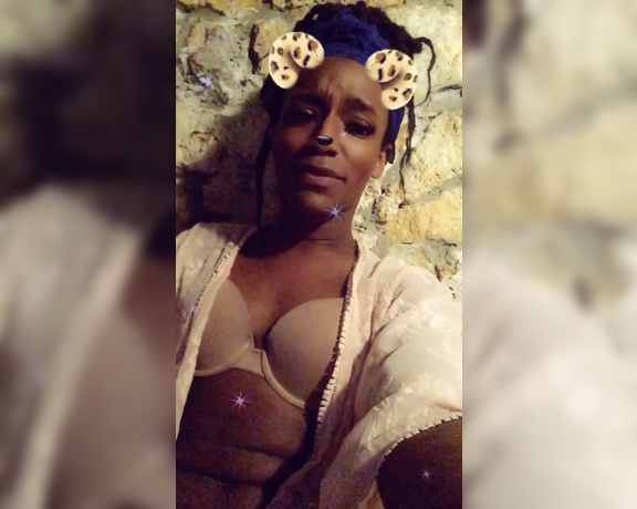 LolaBee Santii aka lolabee_santii - 10-21-2018 OnlyFans Video - Over the weekend