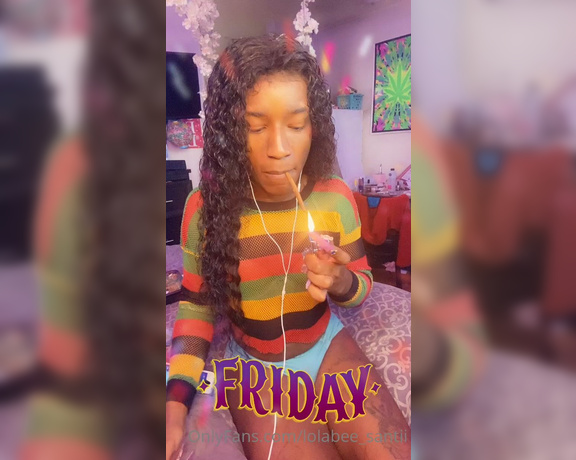 LolaBee Santii aka lolabee_santii - 01-15-2021 OnlyFans Video - Happy Friday