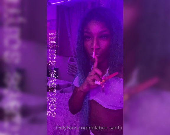 LolaBee Santii aka lolabee_santii - 10-26-2021 OnlyFans Video - Soooo my friend came over to get away from his baby mama drama So I let