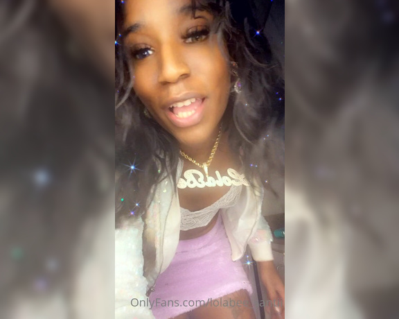 LolaBee Santii aka lolabee_santii - 01-16-2022 OnlyFans Video - Stay tuned I got a few sexy looks for you