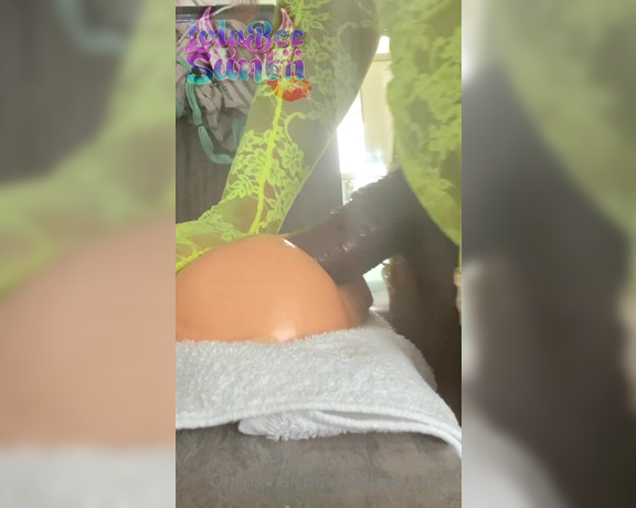 LolaBee Santii aka lolabee_santii - 09-22-2022 OnlyFans Video - Goood morning strokes be feeling so