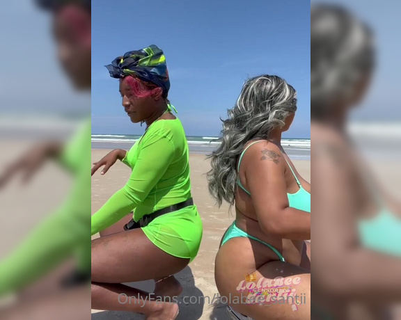 LolaBee Santii aka lolabee_santii - 05-20-2023 OnlyFans Video - вєαсн ԃαу  Omg we had so much fun just being silly