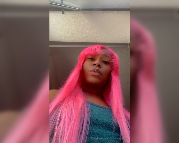 LolaBee Santii aka lolabee_santii - 03-12-2024 OnlyFans Video - Morning my lovies  hope you slept well doing big things very big things this week