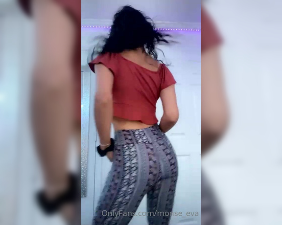 Monserrat Alfaro aka 95_monse - 09-19-2021 OnlyFans Video - Leche leche