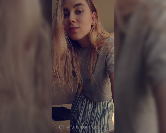 Qtee Foxx aka qtee_foxx - 08-01-2022 OnlyFans Video - Moving for the third and hopefully LAST time this month now haha