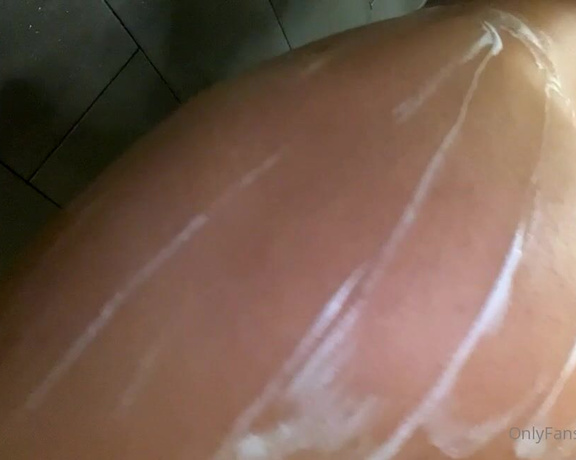 Monserrat Alfaro aka 95_monse - 04-16-2022 OnlyFans Video - Smooth pussy feels best