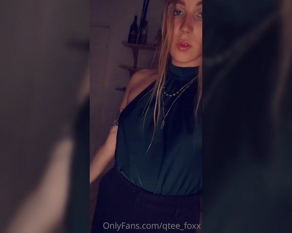 Qtee Foxx aka qtee_foxx - 01-01-2023 OnlyFans Video - My outfit yesterday at new years eve I thought I served some mommy vibes honestly