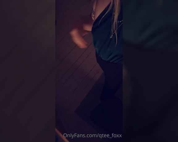 Qtee Foxx aka qtee_foxx - 01-01-2023 OnlyFans Video - My outfit yesterday at new years eve I thought I served some mommy vibes honestly