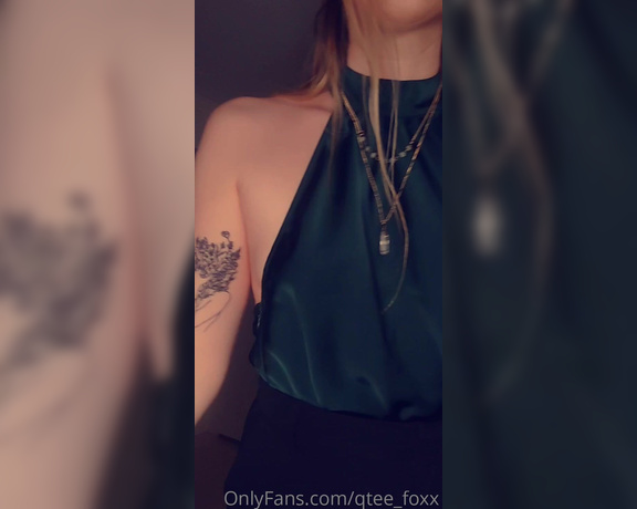 Qtee Foxx aka qtee_foxx - 01-01-2023 OnlyFans Video - My outfit yesterday at new years eve I thought I served some mommy vibes honestly