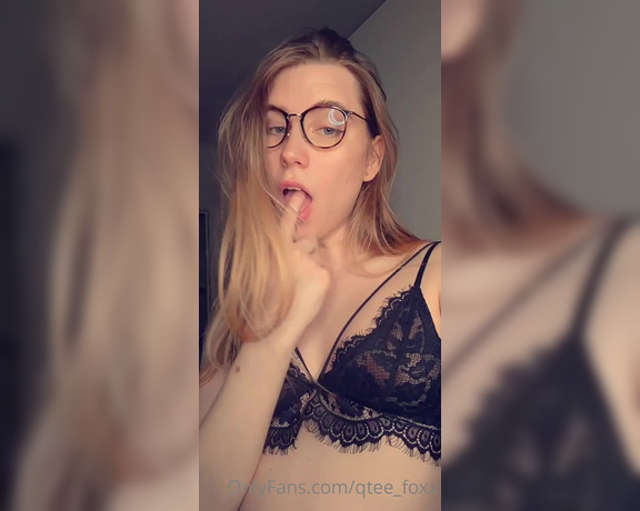 Qtee Foxx aka qtee_foxx - 03-13-2022 OnlyFans Video - Me in glasses