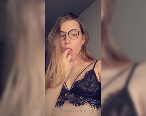 Qtee Foxx aka qtee_foxx - 03-13-2022 OnlyFans Video - Me in glasses